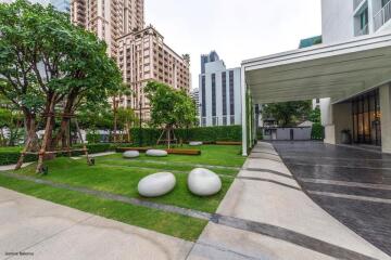 Condo for Rent at Noble Recole