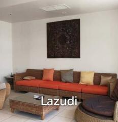 BLUE LAGOON CONDO : 2 bed beach front