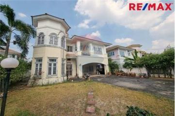 203 Sqm., 3 Beds Townhouse listed for ฿ 3,700,000.