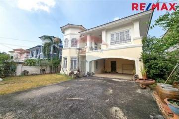 203 Sqm., 3 Beds Townhouse listed for ฿ 3,700,000.