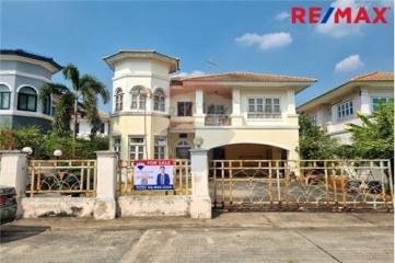 203 Sqm., 3 Beds Townhouse listed for ฿ 3,700,000.