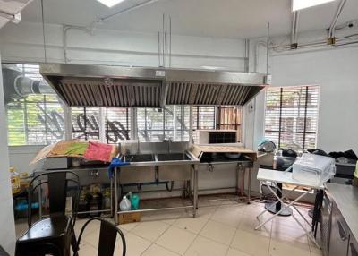 For Sale Bangkok Shophouse Phaholyothin BTS Ari Phaya Thai