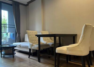 2 bed Condo in The Reserve - Kasemsan 3 Wang Mai Sub District C020843