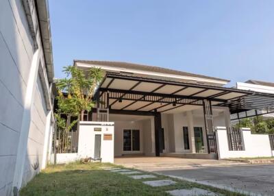 3 Bedroom House for Rent in Chai Sathan, Saraphi.