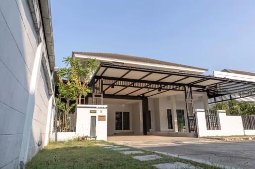 3 Bedroom House for Rent in Chai Sathan, Saraphi.