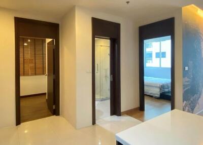 Condo for Rent, Sale at The Rajdamri