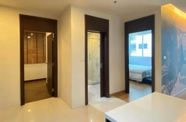 Condo for Rent, Sale at The Rajdamri