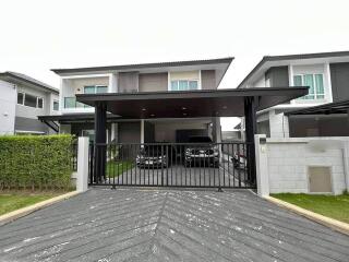 House for Rent, Sale at Centro Rama 9-Krungthep Kreetha