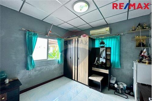 111 Sqm., 3 Beds House listed for ฿ 3,550,000.