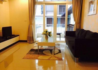 Fully Furnished 1-Bed Condo: Unique Nimman Location for Rent