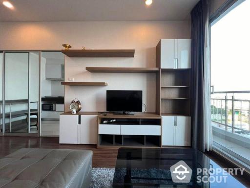 2-BR Condo at Supalai Lite Sathorn-Charoenrat in Bang Khlo