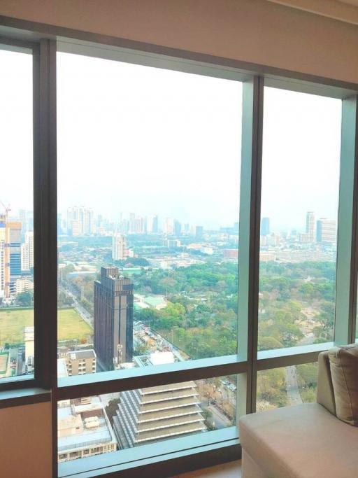 185 Rajadamri 2 bedroom condo for sale and rent