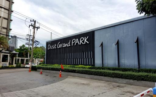 Dusit Grand Park