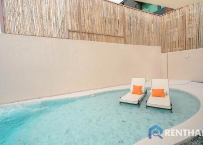 Ready to move in Luxury Pool Villa at Jomtien