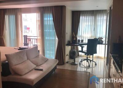 Fully Furnished Studio Condo in Avenue Residence