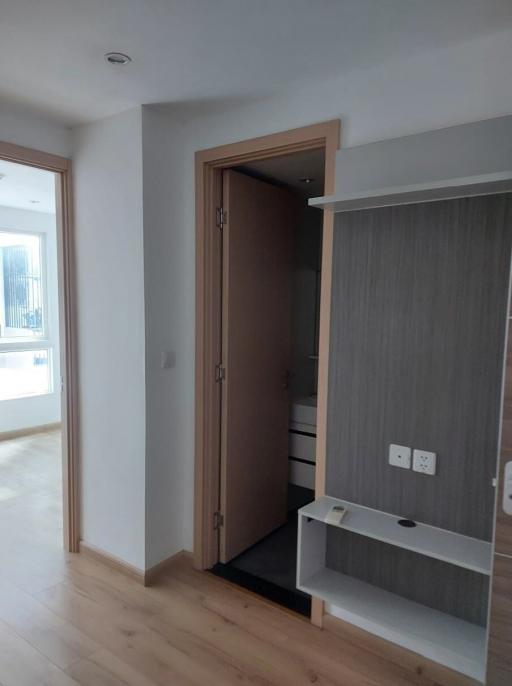 Budget Condo Tiwanon 3