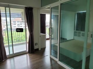 At 78 Condominium 2 rooms