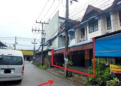2 commercial buildings, Soi Maenam 6