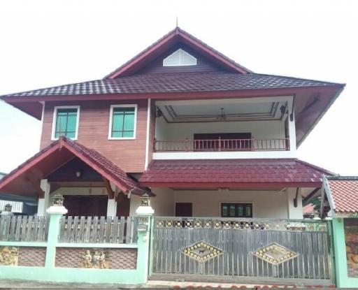 Single house in Soi Kasemsuk