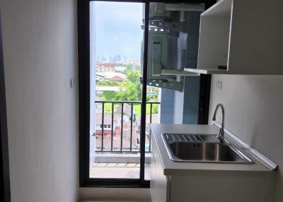 B Loft Sukhumvit 115