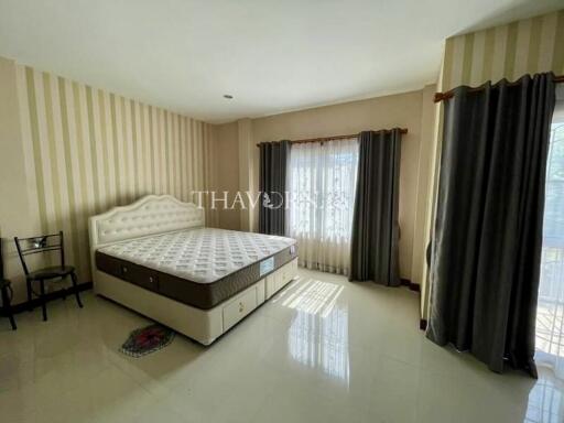 บ้าน ขาย 3 ห้องนอน 200 ตร.ม. ที่ดิน 128 m² ใน  Censiri Town, Pattaya