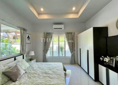 House For sale 3 bedroom 240 m² with land 398 m² in Baan Piam Mongkon, Pattaya