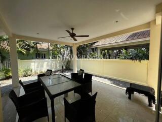 House For sale 3 bedroom 230 m² with land 280 m² in Baan Fah Rim Haad, Pattaya