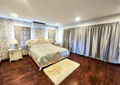 House For sale 5 bedroom 668 m² with land 600 m² in Central Park Hillside, Pattaya