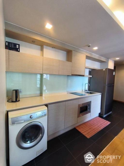 1-BR Condo at Via Botani near BTS Phrom Phong