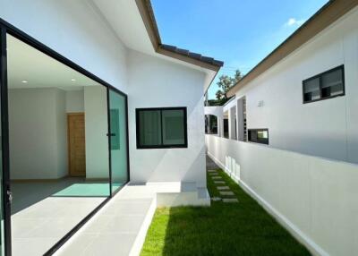 Modern and Stylish Japanese Style Family Home For Sale in Saraphi