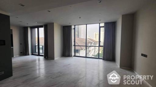 2-BR Condo at The Monument Thonglo close to Thong Lo