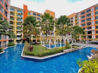 2 Bedrooms Condo in The Venetian Na Jomtien C011651