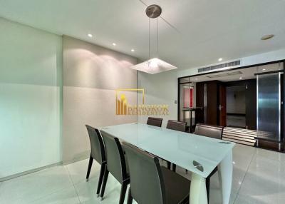 Las Colinas  Modern 2 Bedroom Condo in Asoke