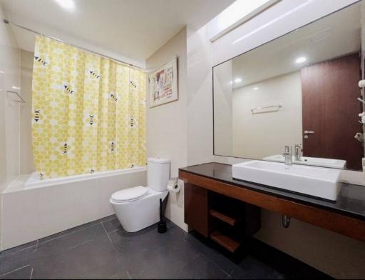 Baan Saraan  Cozy 1 Bedroom Property For Sale in Phrom Phong