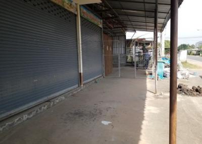 Buildings, shops, Ban Nong Bua Phatthana community