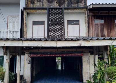 Two-story shophouses and one-story detached houses