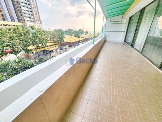 2 Bedrooms Condo in Panchalae Jomtien C011410