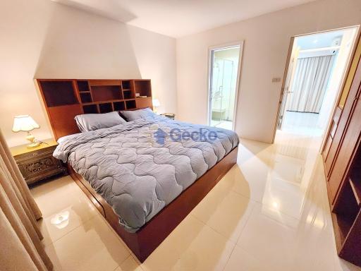 2 Bedrooms Condo in Panchalae Jomtien C011410