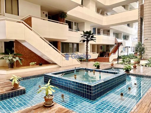 2 Bedrooms Condo in Panchalae Jomtien C011410