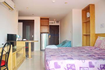 Studio Condo in Jada Beach Residence Jomtien C008706