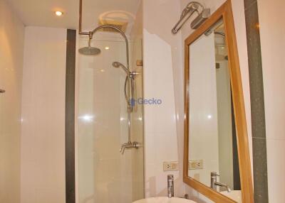 Studio Condo in Jada Beach Residence Jomtien C008706