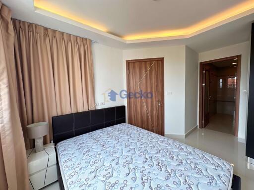 1 Bedroom Condo in Club Royal Wongamat C010399