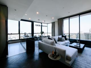 Spacious and modern living room with city view