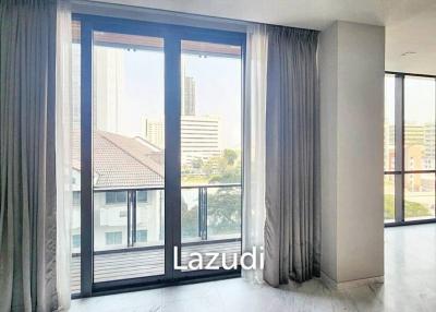 2 Bed 3 Bath  125 SQ.M The Monument Thong Lo
