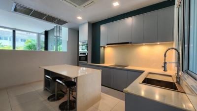 Luxury Townhome Thonglor Prompak