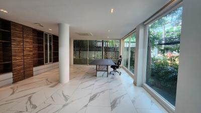 Luxury Townhome Thonglor Prompak