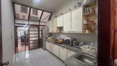 Large Townhouse Samitivej Thonglor