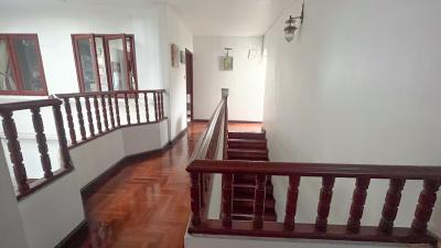 Large Townhouse Samitivej Thonglor