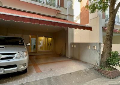 5-Story Townhouse Thonglor