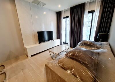 Condo for Rent at Noble Phloen Chit